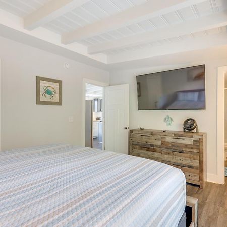 Modern Oak Island Escape 1 Mile To Long Beach! Exterior foto